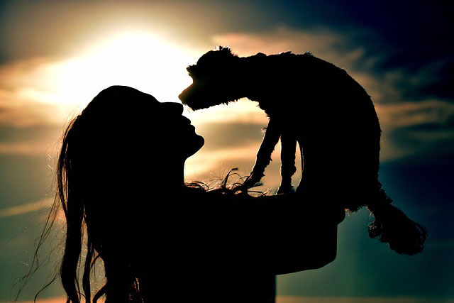 donna con cane